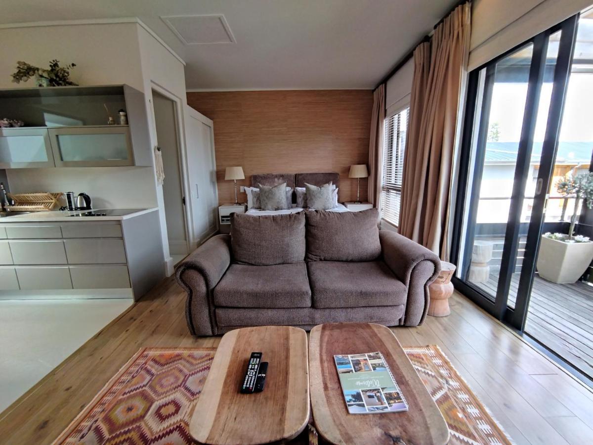 210 Gallery Luxury Studio Apartment Найсне Экстерьер фото